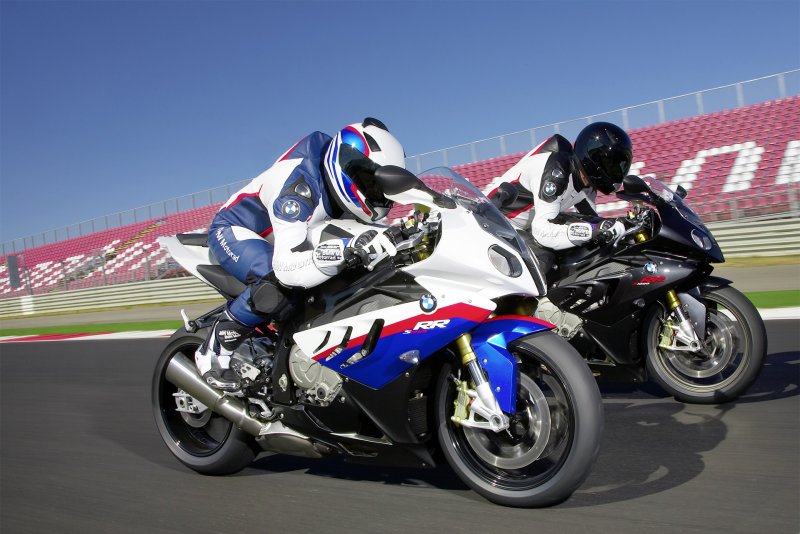 Спортбайк BMW s1000rr