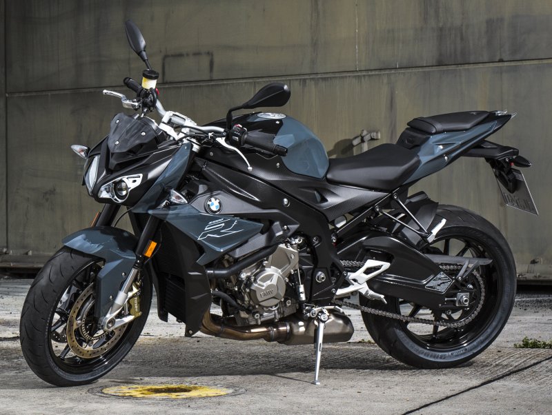 BMW s1000r