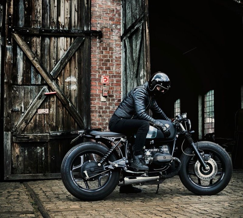 Стиль кафе рейсер