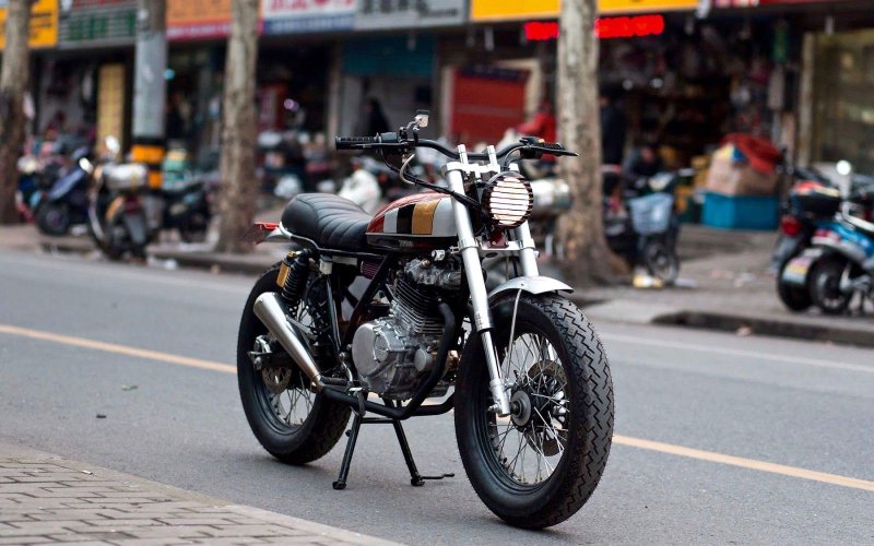 Итальянский стрит мотоцикл новый