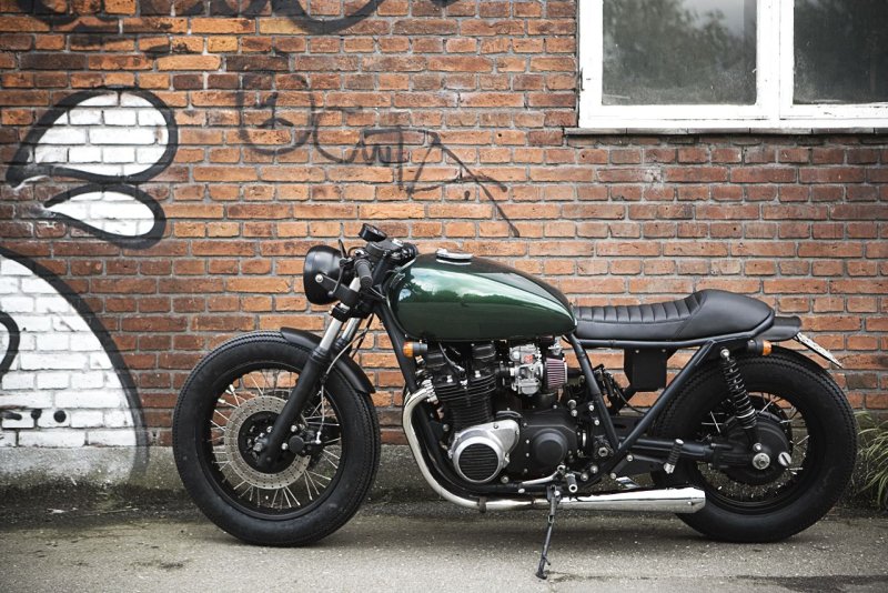 Cafe Racer brat Style