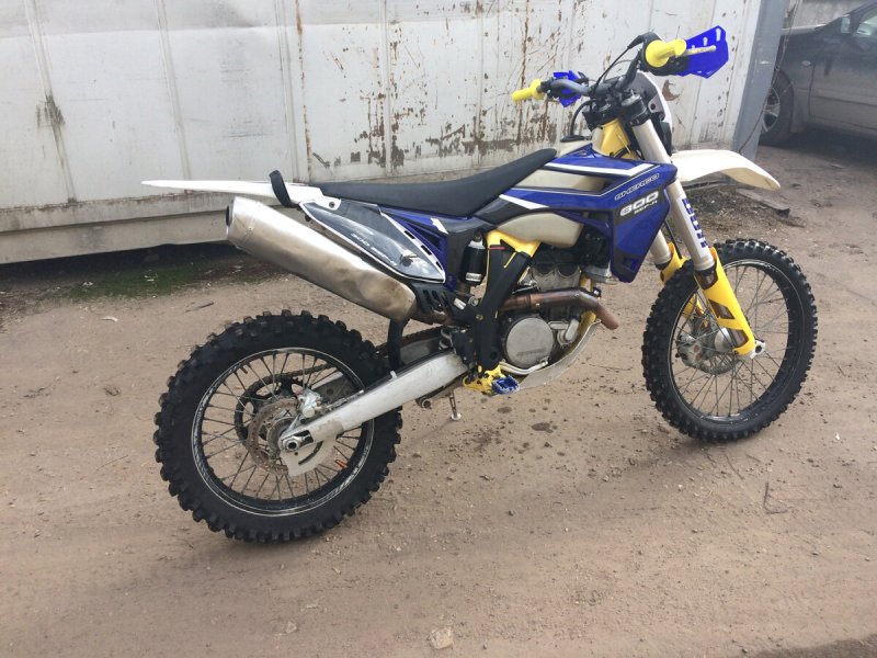 Sherco мотоциклы 300 кубов