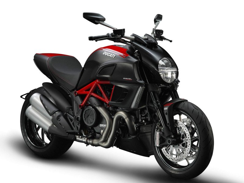 Дукати мотоцикл Diavel