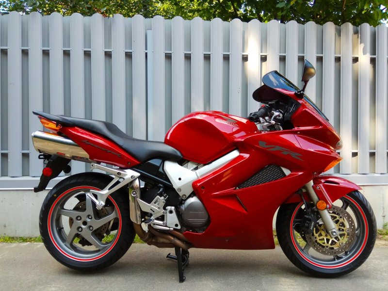 Honda VFR 2005