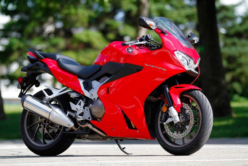 Honda vfr800f