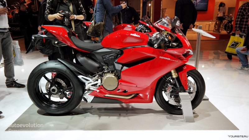 Ducati 929