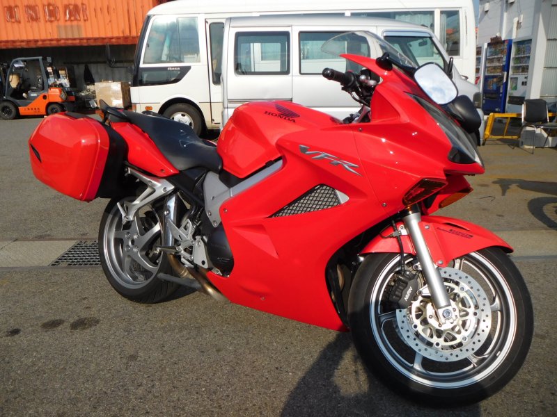Honda ВФР 800