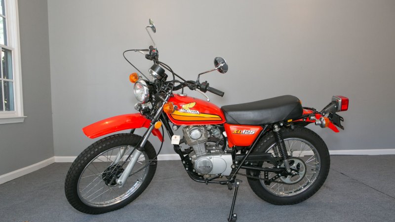 Мотоцикл Хонда 125 кубов