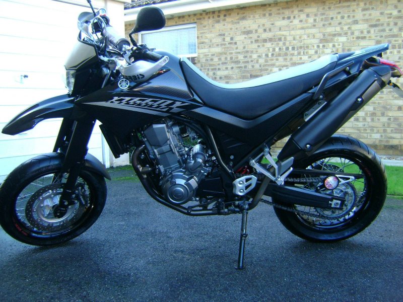 Yamaha xt660x Stunt