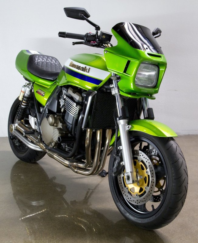 Кавасаки ZRX 1200