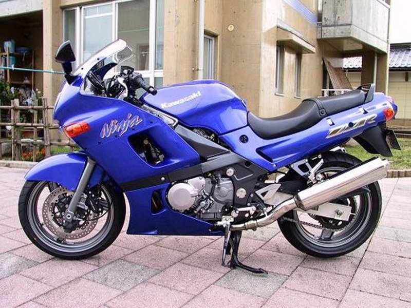 Kawasaki ZZR 400 2