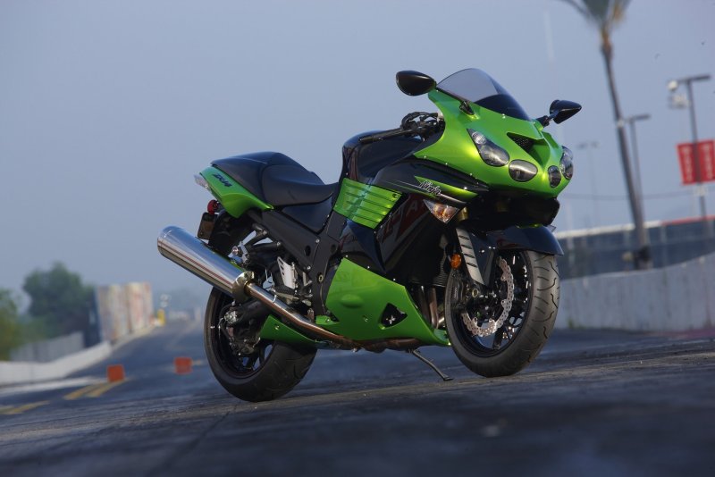 Kawasaki ZZR 1400 ZX 14r