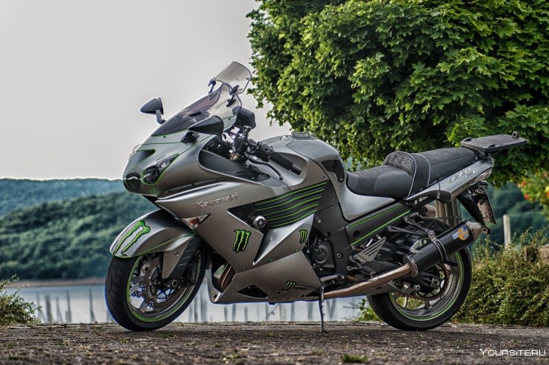 Кавасаки ZZR 1400