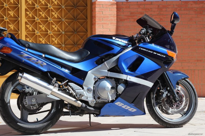 Кавасаки ZZR 600