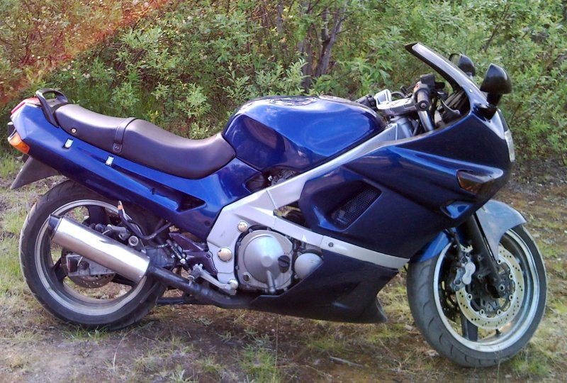 Кавасаки ZZR 400