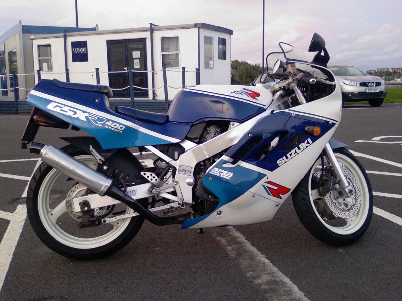 Suzuki GSXR 400