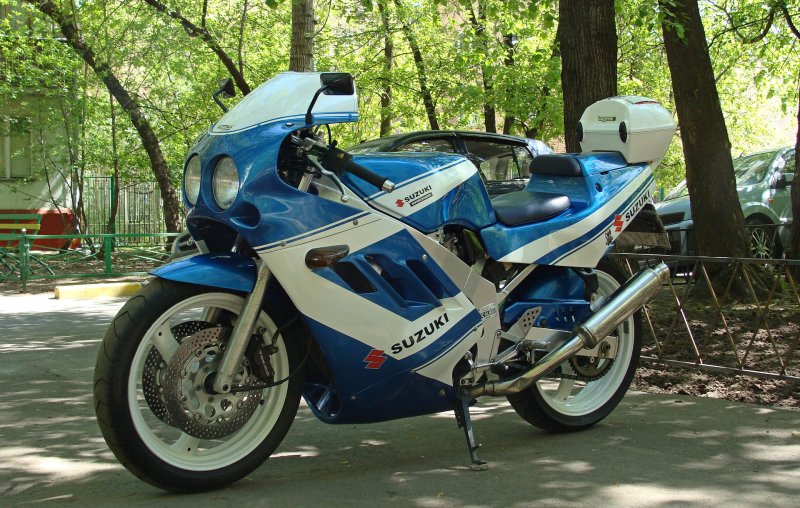 Suzuki GSX-R 400r