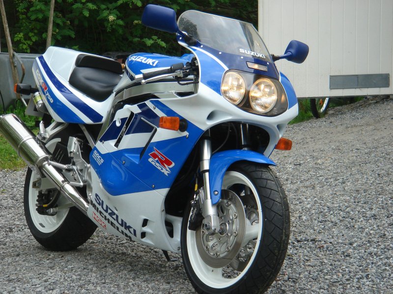 Suzuki GSX-R 750