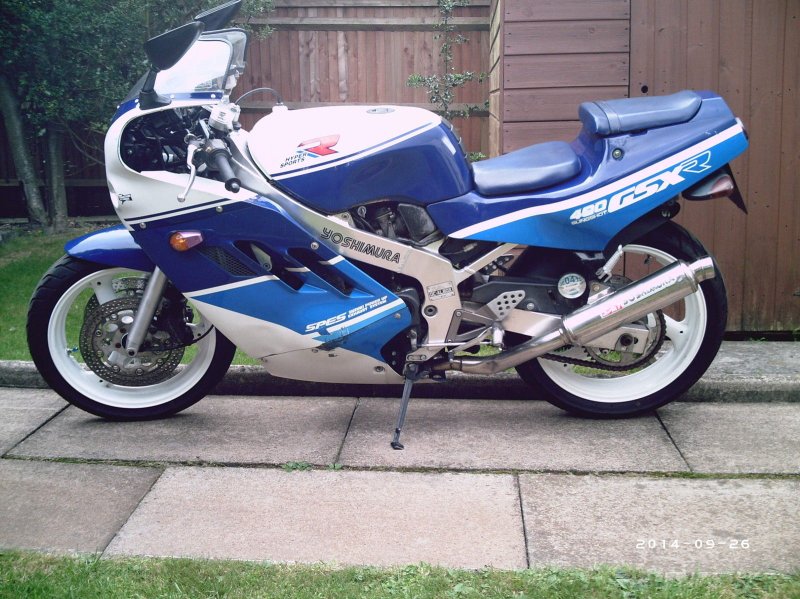 Suzuki GSXR 400