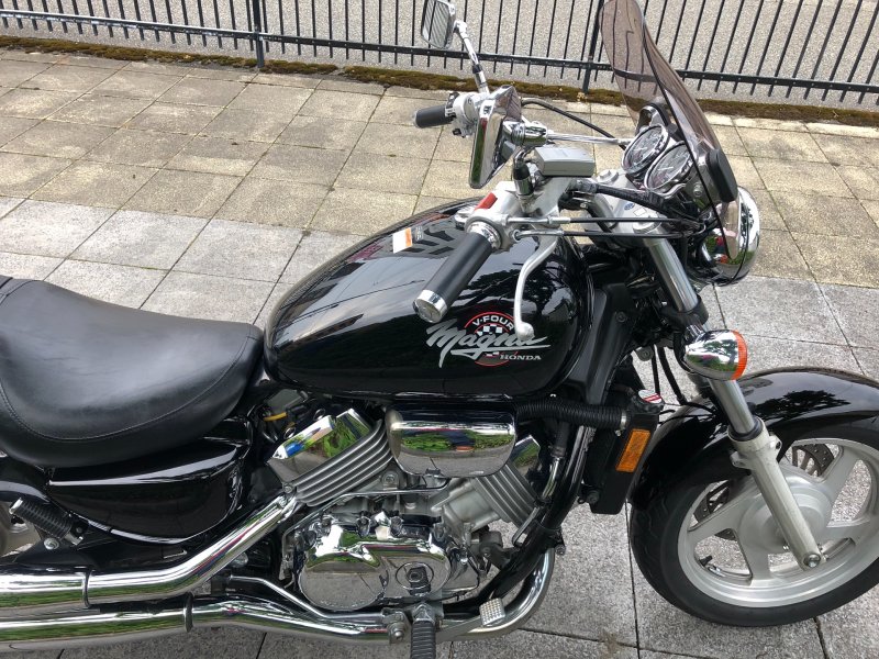 Honda Magna 750