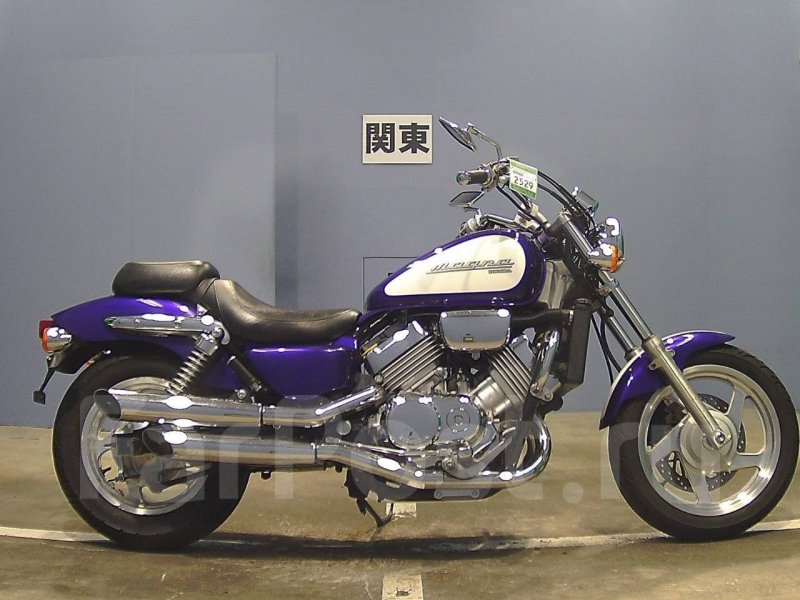Honda Magna 750