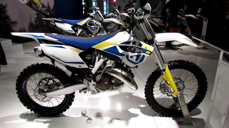 Husqvarna 125 мотоцикл 2т