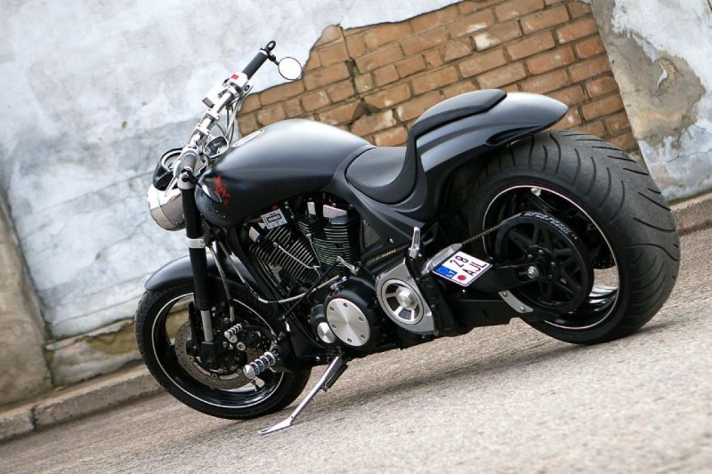 Yamaha XV 1700 Custom