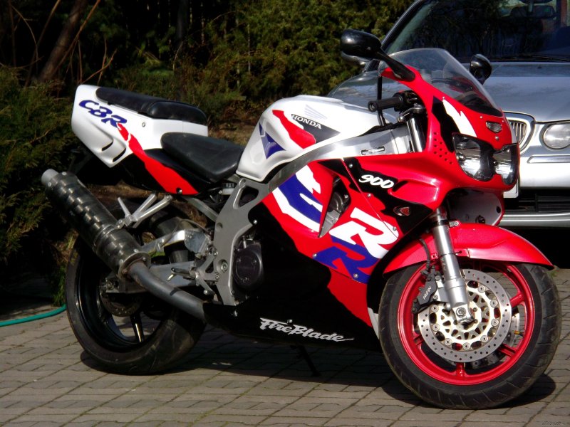 Honda Fireblade 900 RR