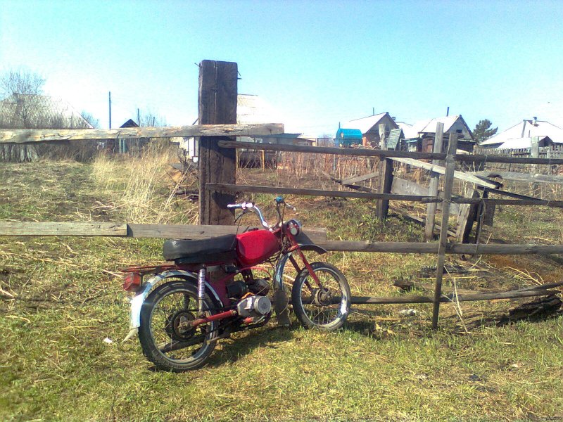 Мотоцикл в селе