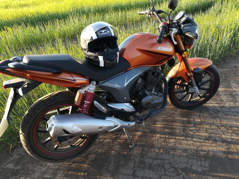 Stels Flame 200