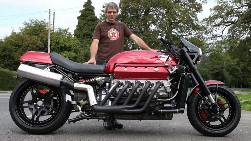 Motorcycle Viper v10