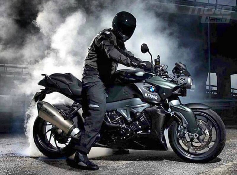 BMW k1300r Black