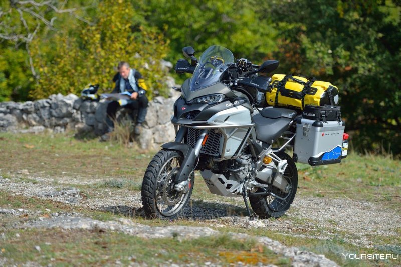 БМВ мотоцикл турэндуро