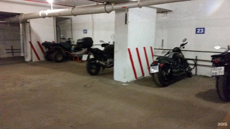 Подземный паркинг мото