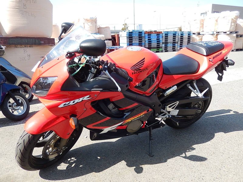 Мотоцикл Хонда 600 CBR f4i