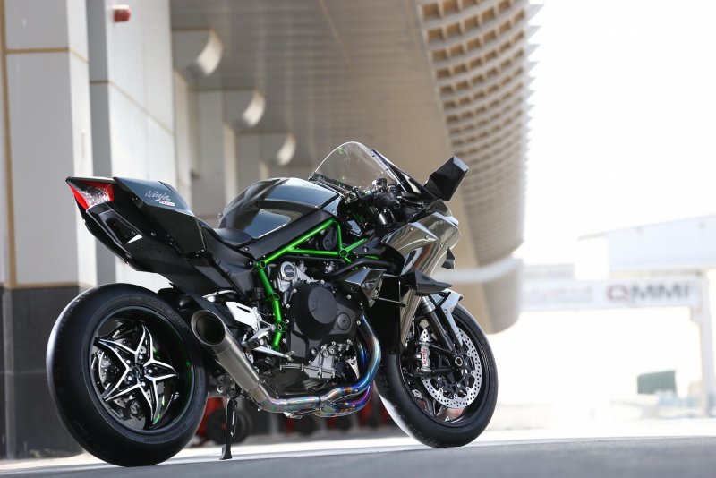 Kawasaki Ninja h2r черный