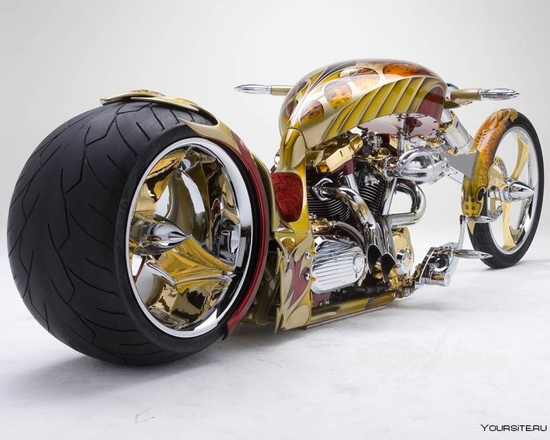 Yamaha Road Star BMS (золотой чоппер)