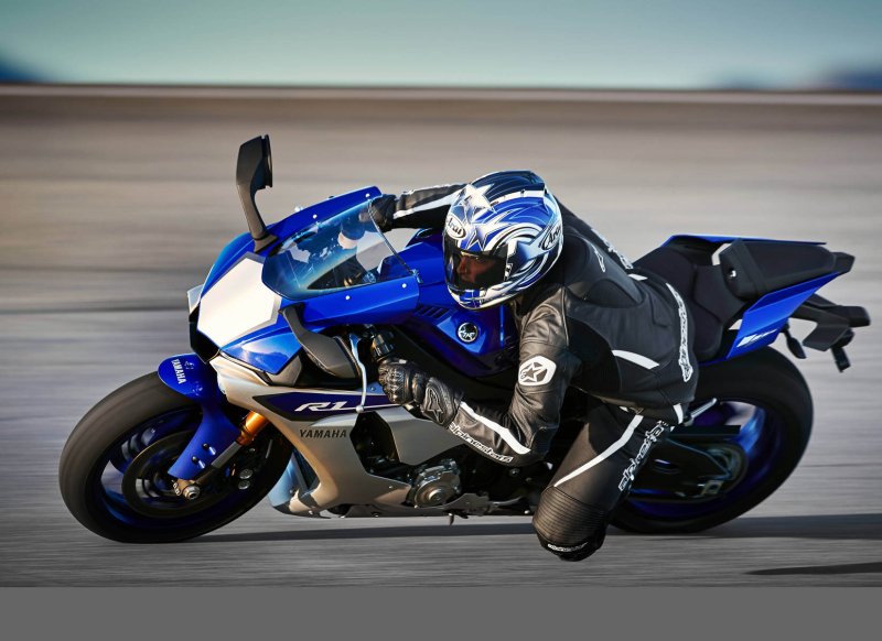 Yamaha YZF-r1 2015