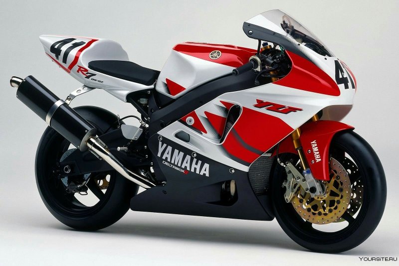 Мотоцикл Yamaha r8