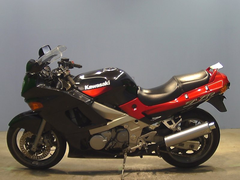 Кавасаки ZZR 400