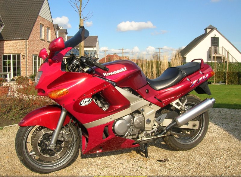 Kawasaki ZZR 400 2