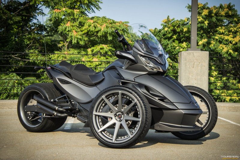 Трёхколёсный мотоцикл БМВ