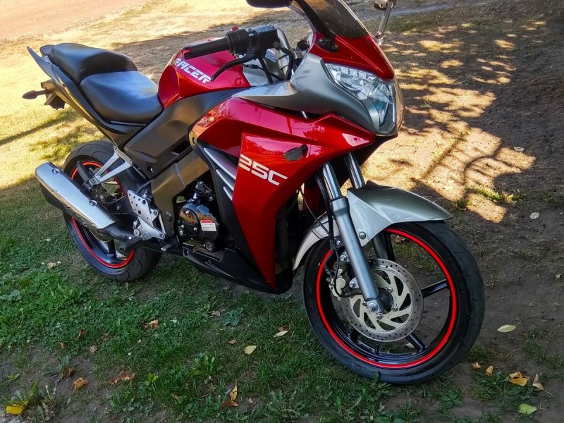 Racer SKYWAY 250