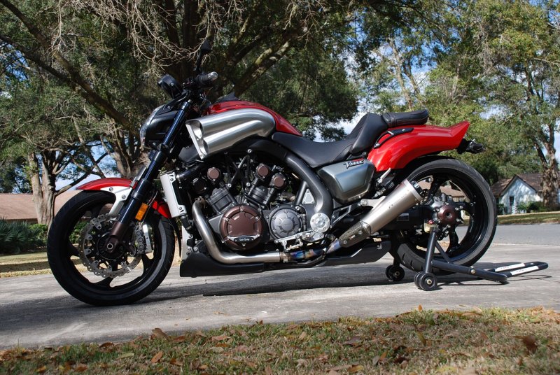 Yamaha v-Max