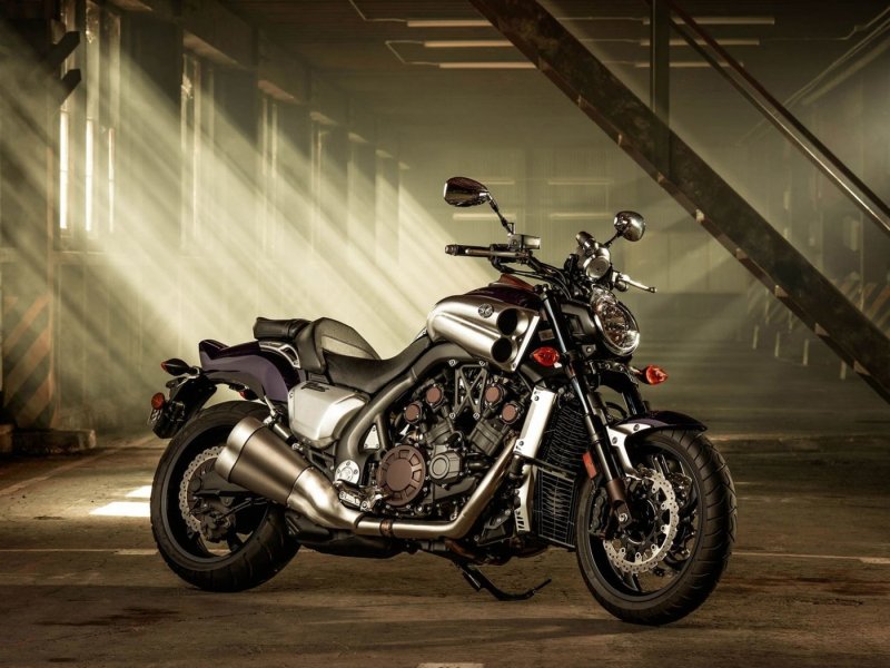 Yamaha v-Max 1800