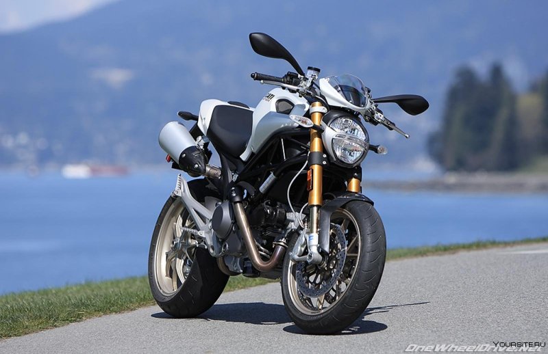 Ducati Monster 250 кубов