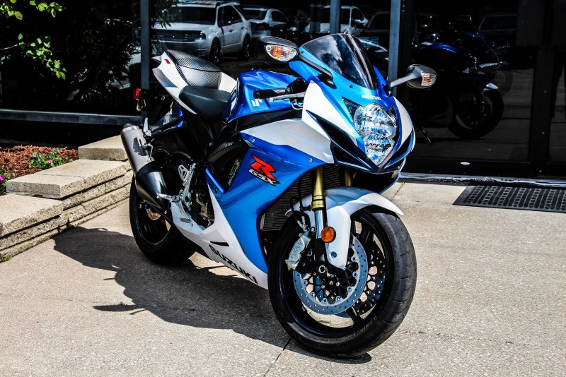 Мотоцикл Сузуки GSXR 750