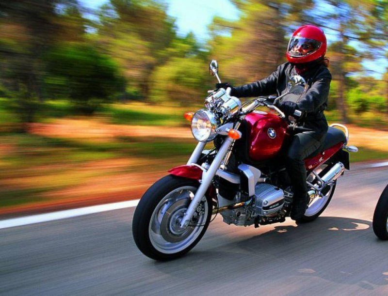 Мотоцикл БМВ r1100r