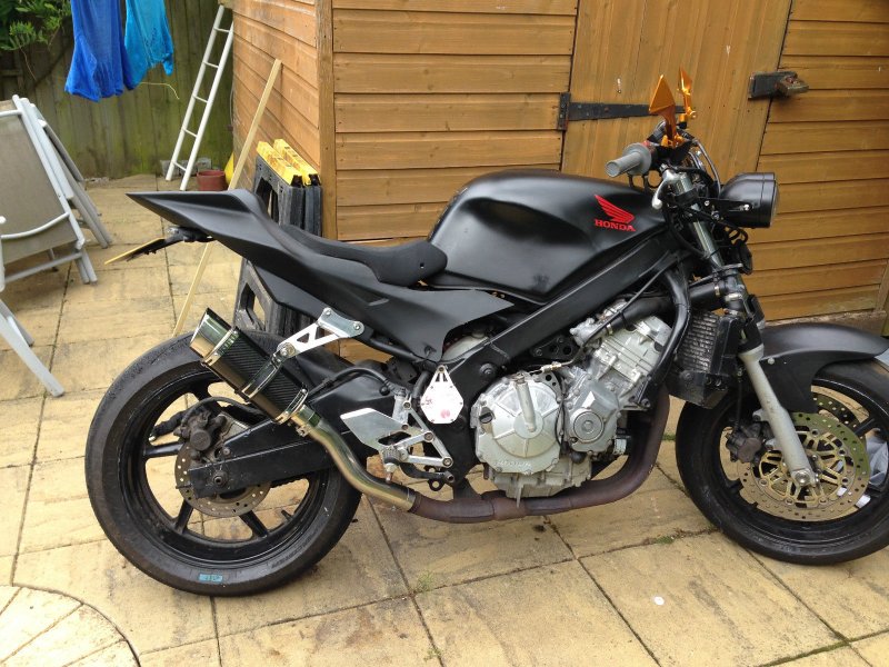Honda CB 400 Street Fighter
