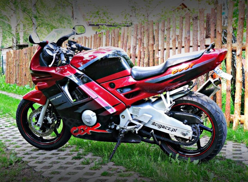 Мотоцикл Хонда CRV 600